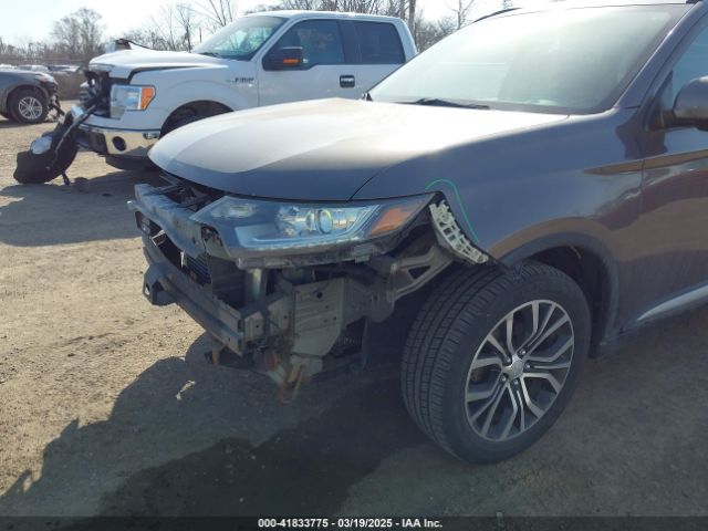 JA4AD3A32GZ009382 Mitsubishi Outlander Sel