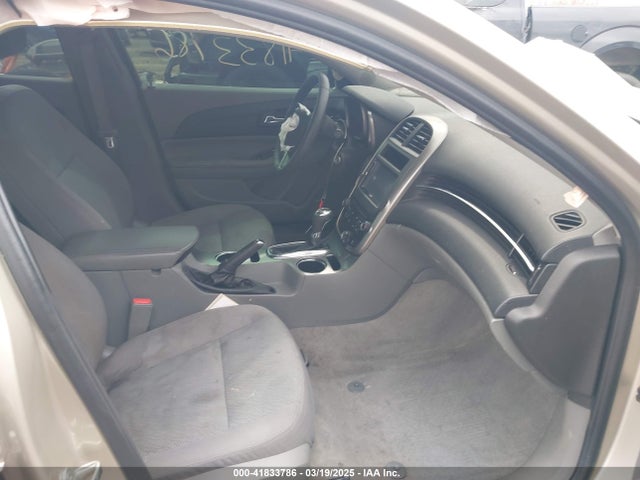 1G11A5SL0FF112351 Chevrolet Malibu 1fl