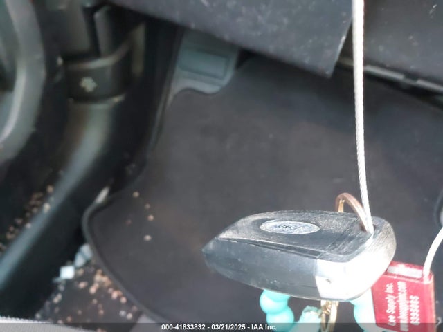 1FMCU9G63NUC03637 Ford ESCAPE SE