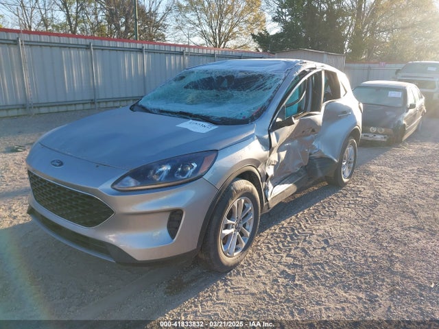 1FMCU9G63NUC03637 Ford ESCAPE SE