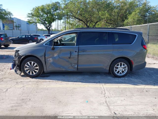 2C4RC1BG9NR157831 Chrysler Pacifica Touring L