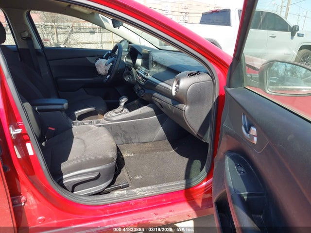 3KPF24AD9KE126087 KIA Forte Lxs