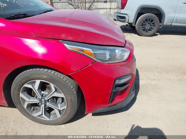 3KPF24AD9KE126087 KIA Forte Lxs