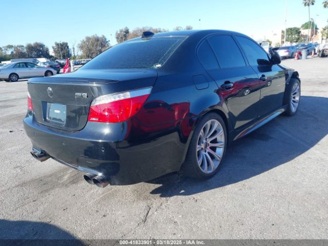 2008 BMW M5 WBSNB93508CX10045 Photo 3