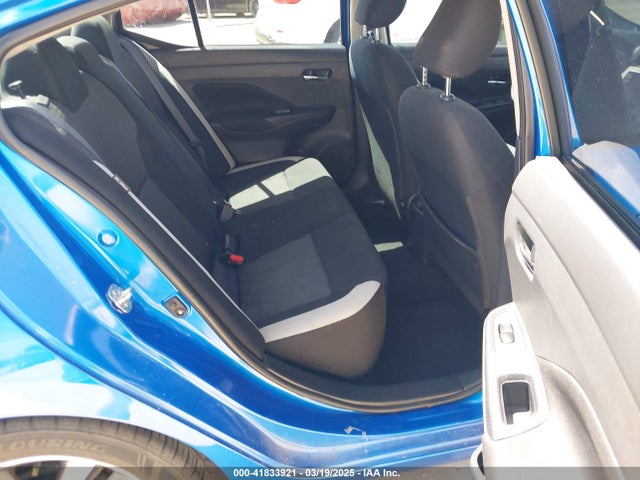3N1CN8EV7ML870390 Nissan Versa Sv Xtronic Cvt
