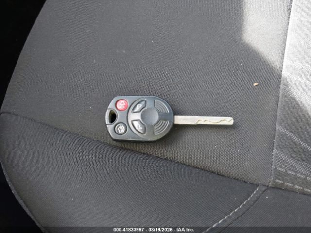 1FADP3K22GL355621 Ford FOCUS SE