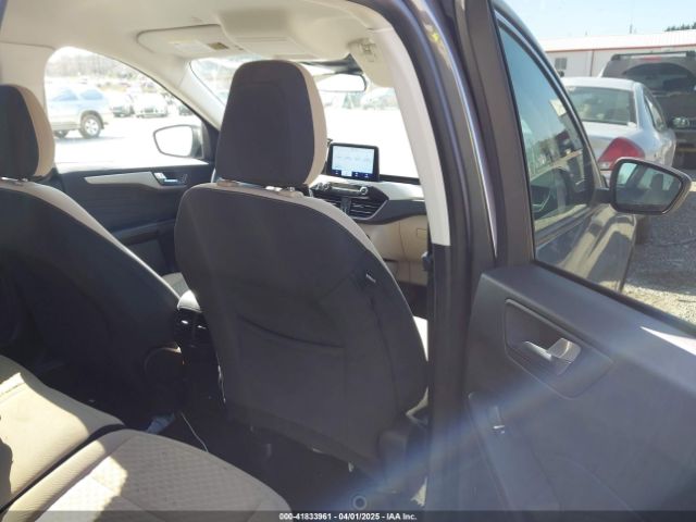 1FMCU9G67MUA99667 Ford ESCAPE SE
