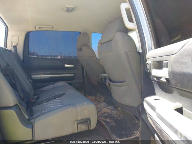 5TFDW5F18KX804182 Toyota Tundra Sr5 5.7l V8