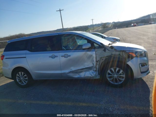 KNDMB5C18M6673540 KIA SEDONA LX