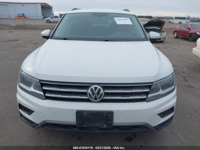 3VV2B7AXXJM179008 Volkswagen Tiguan 2.0t Se/2.0t Sel