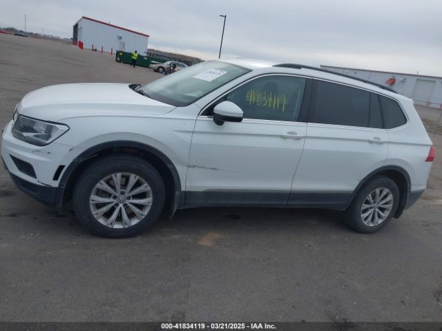 3VV2B7AXXJM179008 Volkswagen Tiguan 2.0t Se/2.0t Sel