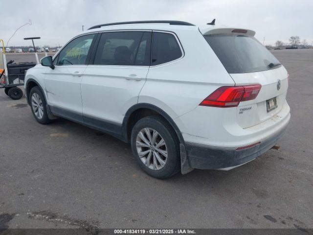 3VV2B7AXXJM179008 Volkswagen Tiguan 2.0t Se/2.0t Sel