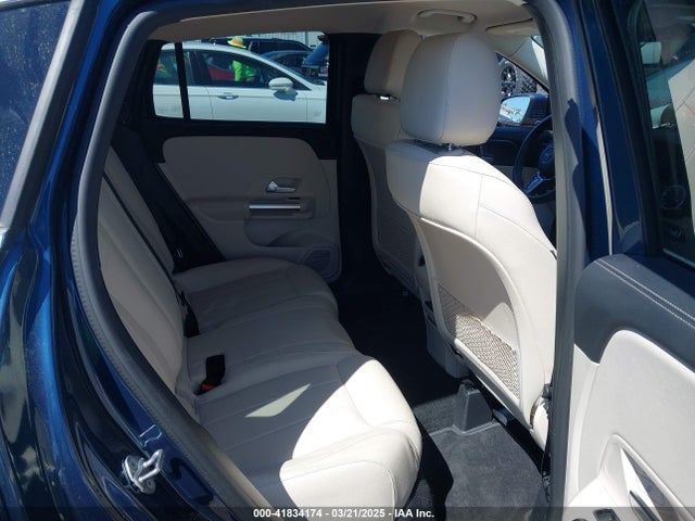 W1N4N4GB3NJ326127 Mercedes-Benz GLA 250