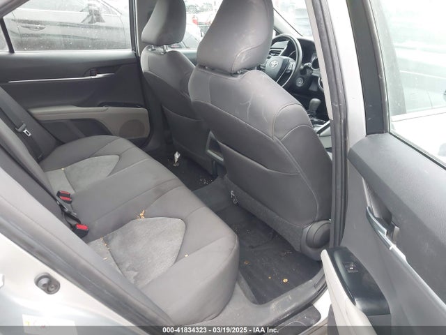 4T1B11HKXJU058172 Toyota CAMRY LE