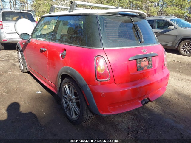 2006 MINI COOPER S WMWRE33566TL20722 Photo 2