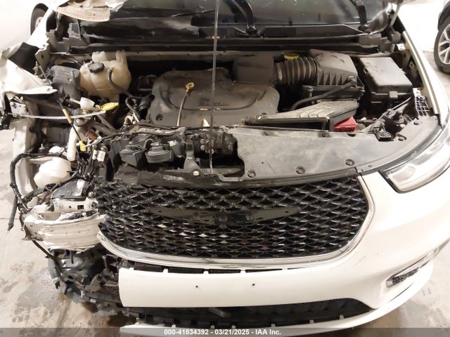 2C4RC1BG7MR531772 Chrysler Pacifica Touring L