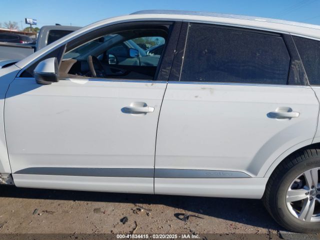 WA1LHAF77KD026200 Audi Q7 45 Premium