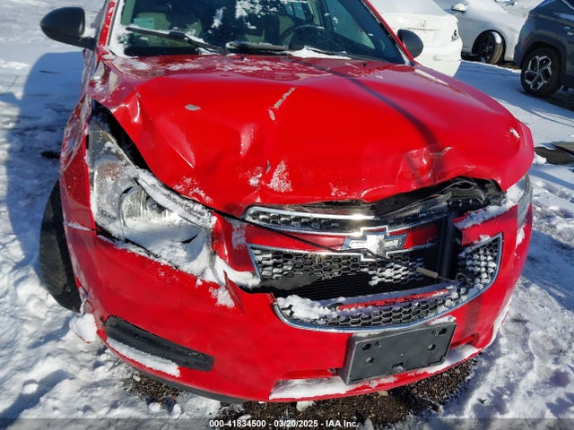1G1PA5SH9E7320758 Chevrolet Cruze Ls Auto