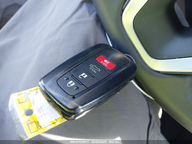 2T3C1RFV5RW339525 Toyota Rav4 Xle Premium