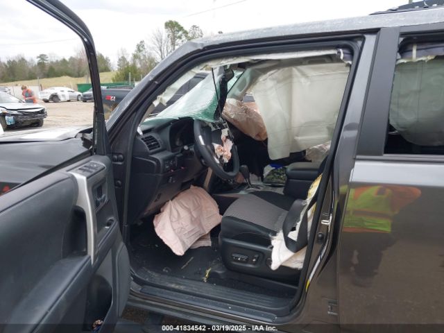 JTEMU5JR5P6111291 Toyota 4RUNNER SR5