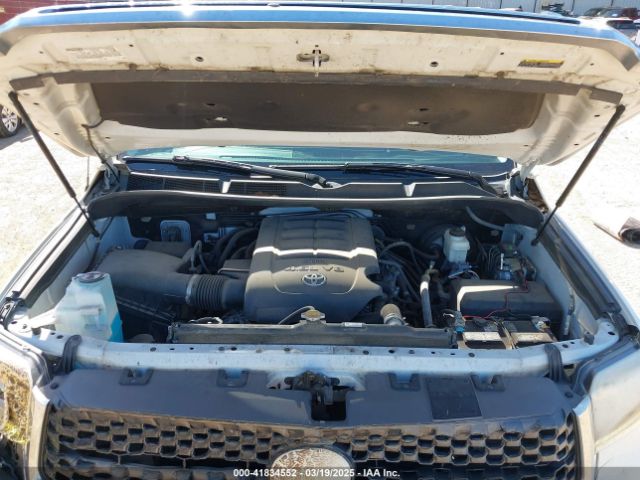 5TFEM5F10JX123376 Toyota Tundra Sr5 4.6l V8