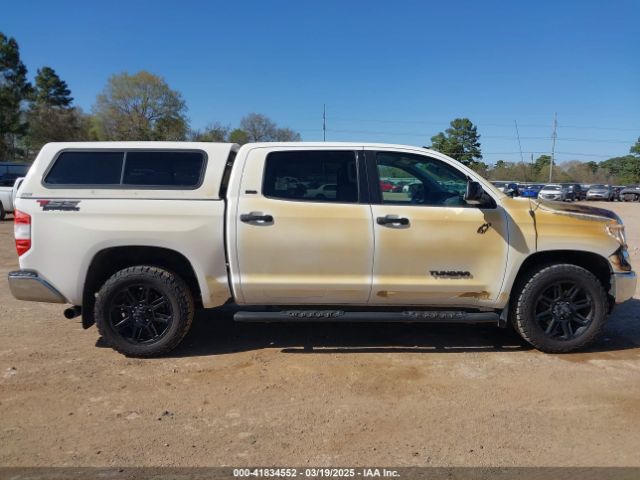 5TFEM5F10JX123376 Toyota Tundra Sr5 4.6l V8