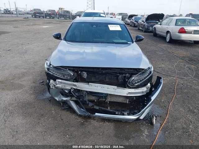1HGCV1F3XNA022001 Honda Accord Sport