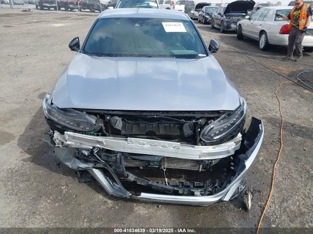 1HGCV1F3XNA022001 Honda Accord Sport