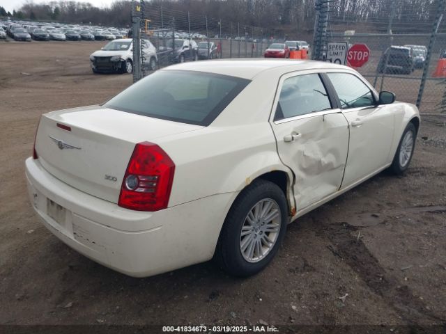 2009 CHRYSLER 300 2C3KA43D09H508381 Photo 3