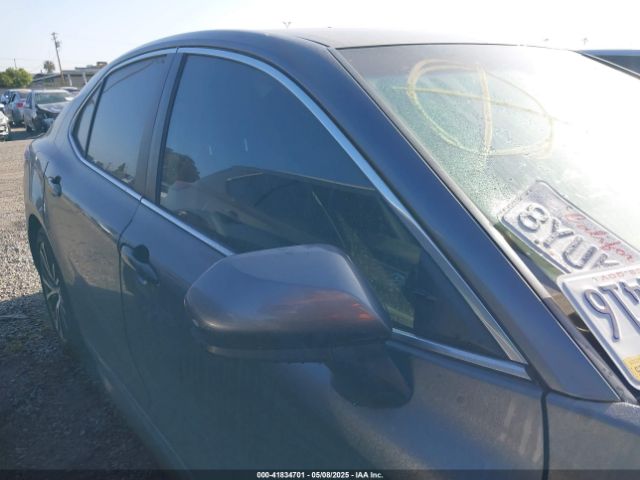 4T1B21HKXJU510473 Toyota Camry Hybrid Se
