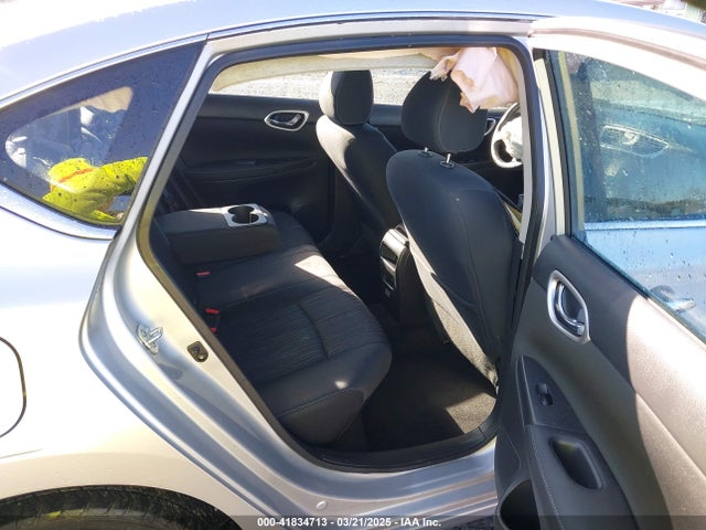 3N1AB7AP7JY348567 Nissan SENTRA SV
