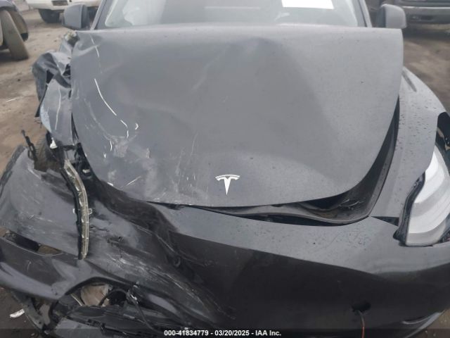 7SAYGDED5SF262735 Tesla Model Y Long Range Dual Motor All-wheel Drive