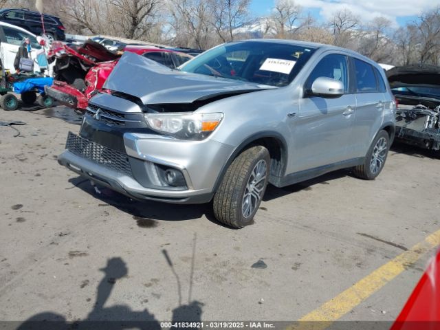 2018 MITSUBISHI OUTLANDER SPORT JA4AR3AW1JU005095 Photo 1