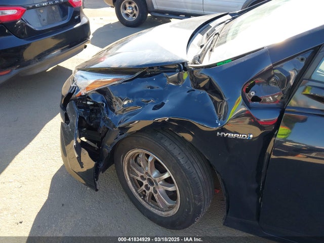 JTDKARFU1H3039405 Toyota Prius Three