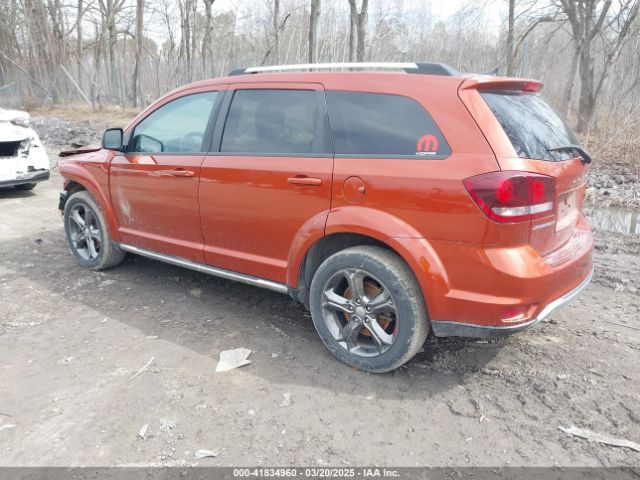 3C4PDCGGXET260827 Dodge Journey Crossroad