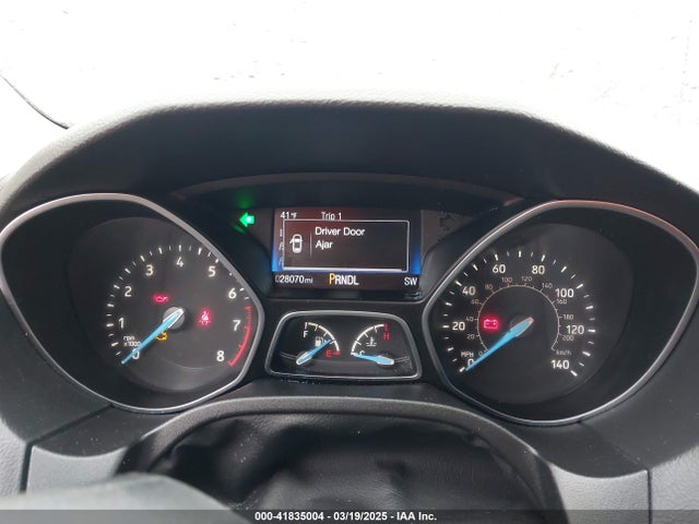 1FADP3F20JL306628 Ford FOCUS SE