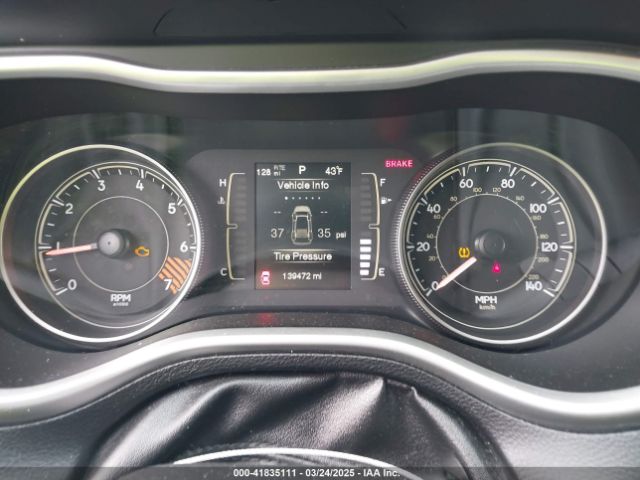 1C4PJMCB8EW141080 Jeep Cherokee Latitude