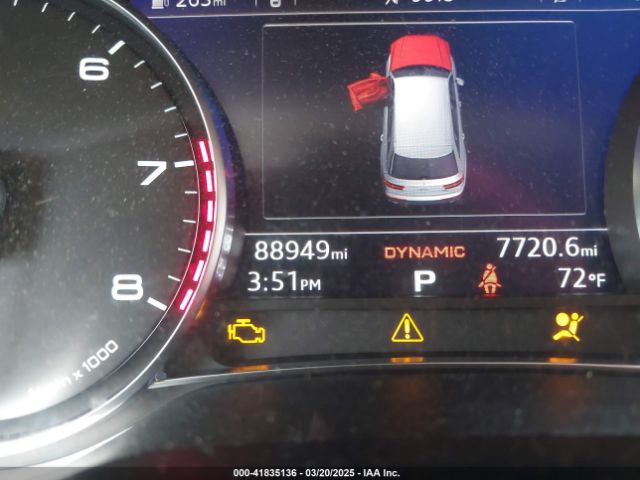 WA1LHAF72HD038067 Audi Q7 2.0t Premium