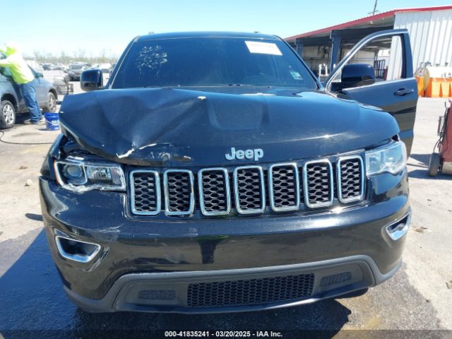 1C4RJEAG0KC581112 Jeep Grand Cherokee Laredo E 4x2