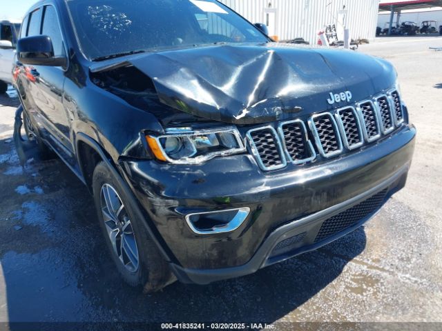 1C4RJEAG0KC581112 Jeep Grand Cherokee Laredo E 4x2