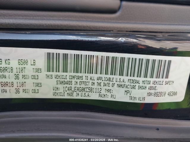 1C4RJEAG0KC581112 Jeep Grand Cherokee Laredo E 4x2
