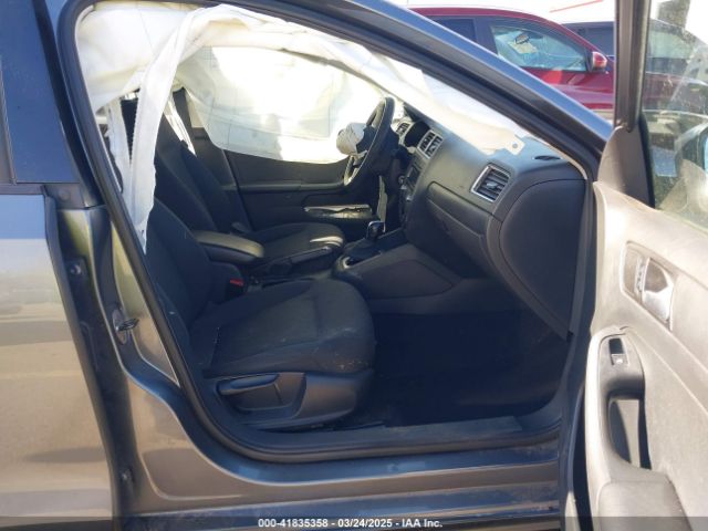 3VW2K7AJ7EM275448 Volkswagen Jetta 2.0l S