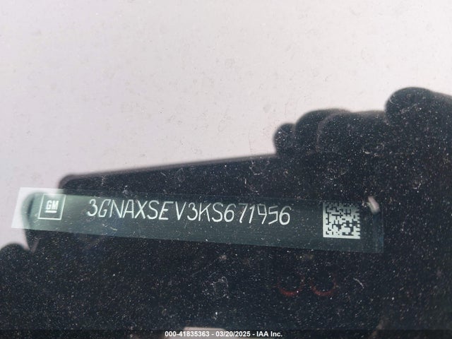 3GNAXSEV3KS671956 Chevrolet EQUINOX LS