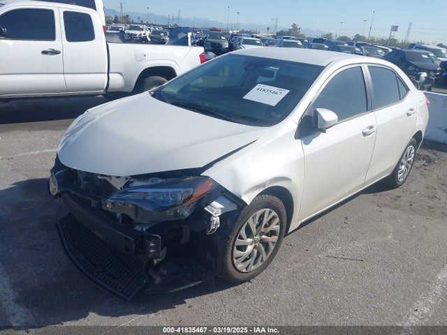 Toyota COROLLA LE 2019 5YFBURHE1KP898179 Image 2