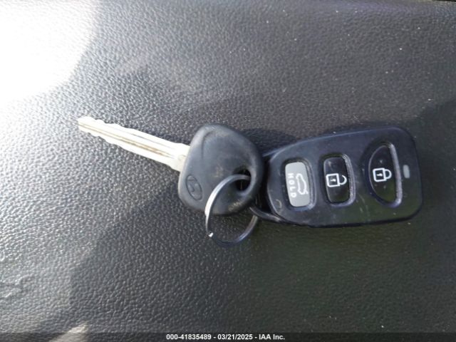 KMHD84LF3JU501858 Hyundai ELANTRA SEL