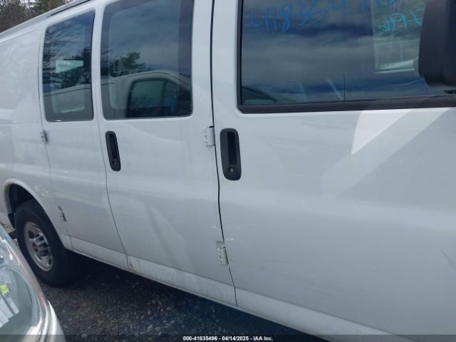 1GTW7AF72M1191484 GMC Savana Cargo Rwd 2500 Regular Wheelbase Work Van