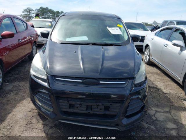 1FMCU0G74FUB77863 Ford ESCAPE SE