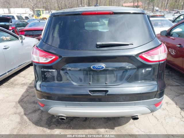 1FMCU0G74FUB77863 Ford ESCAPE SE