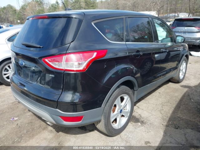 1FMCU0G74FUB77863 Ford ESCAPE SE