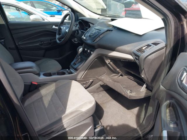 1FMCU0G74FUB77863 Ford ESCAPE SE